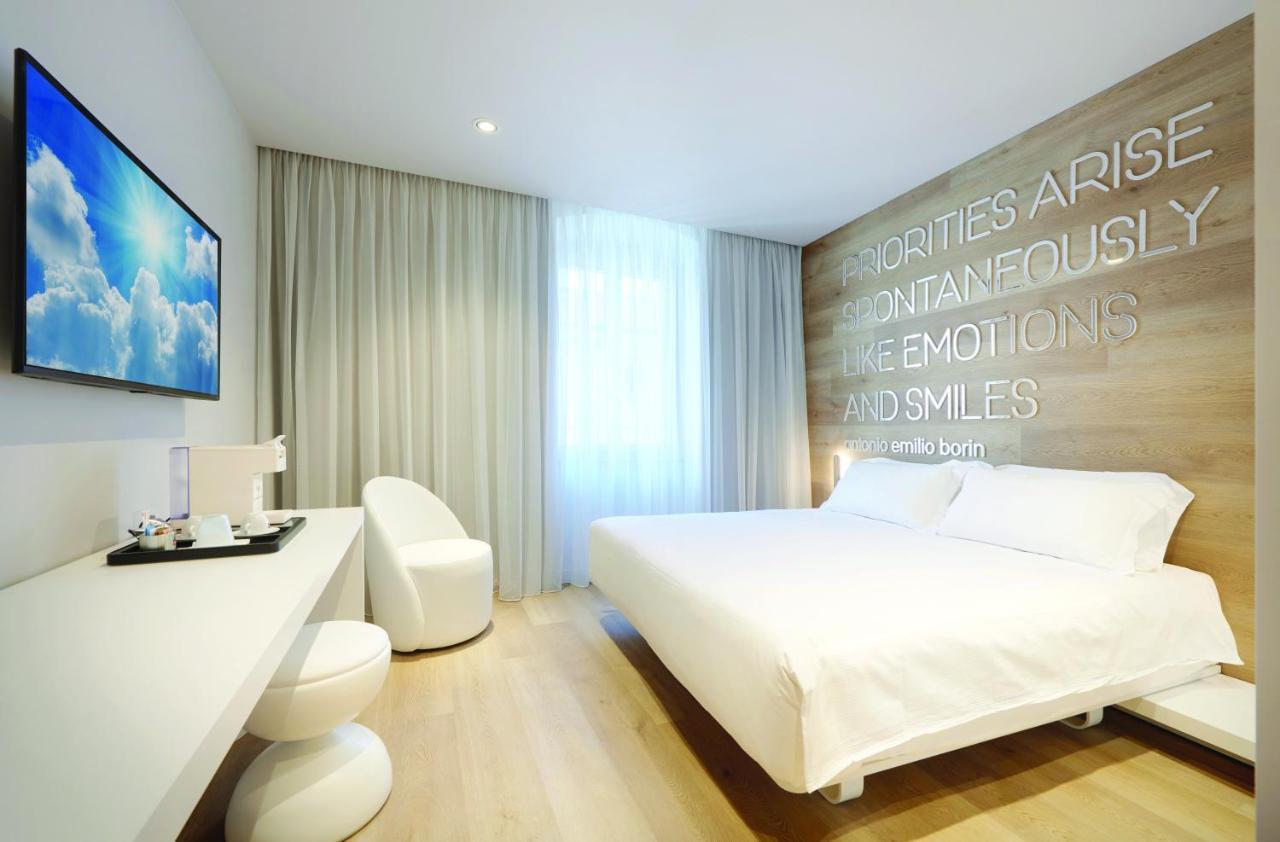 Youme Design Place Hotel Trieste Eksteriør bilde