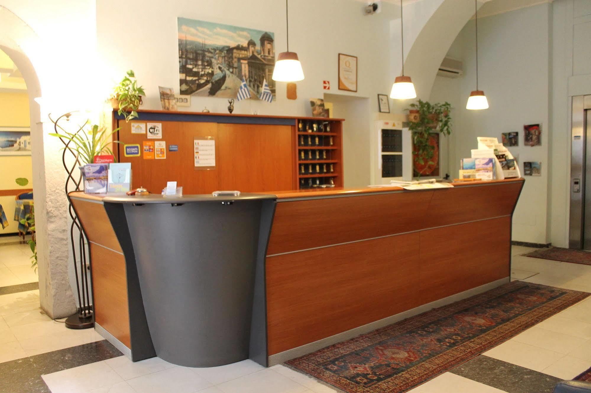 Youme Design Place Hotel Trieste Eksteriør bilde
